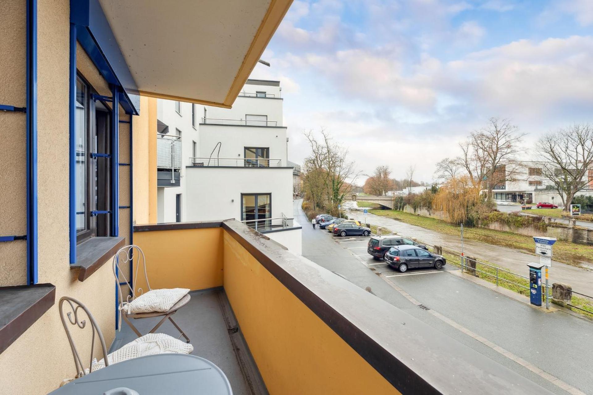 Sali Homes - Charming Studio Apartment In Heart Of Bayreuth With Balcony 외부 사진